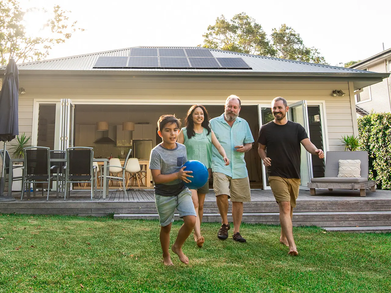 Oncor works closely with homeowners and service providers to help more Texans take advantage of renewable solar energy.